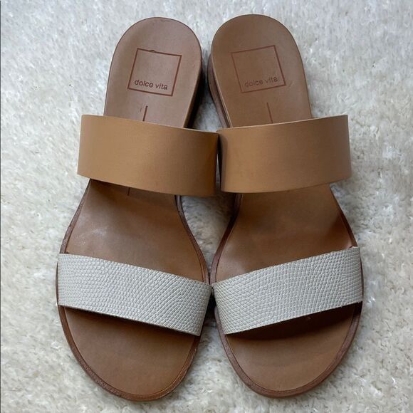 Dolce Vita Tan Cream Two Strap Flat Sandals Women’s Sz 7.5 - Picture 1 of 6